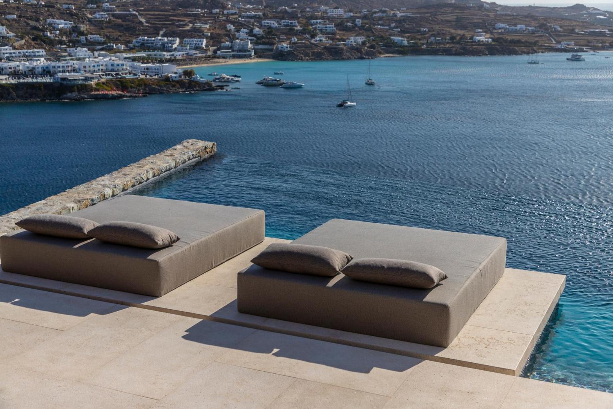 The Skyvilla Mykonos - A Landmark Property With Breathtaking Views Of The Psarou Bay Mykonos Town Dış mekan fotoğraf