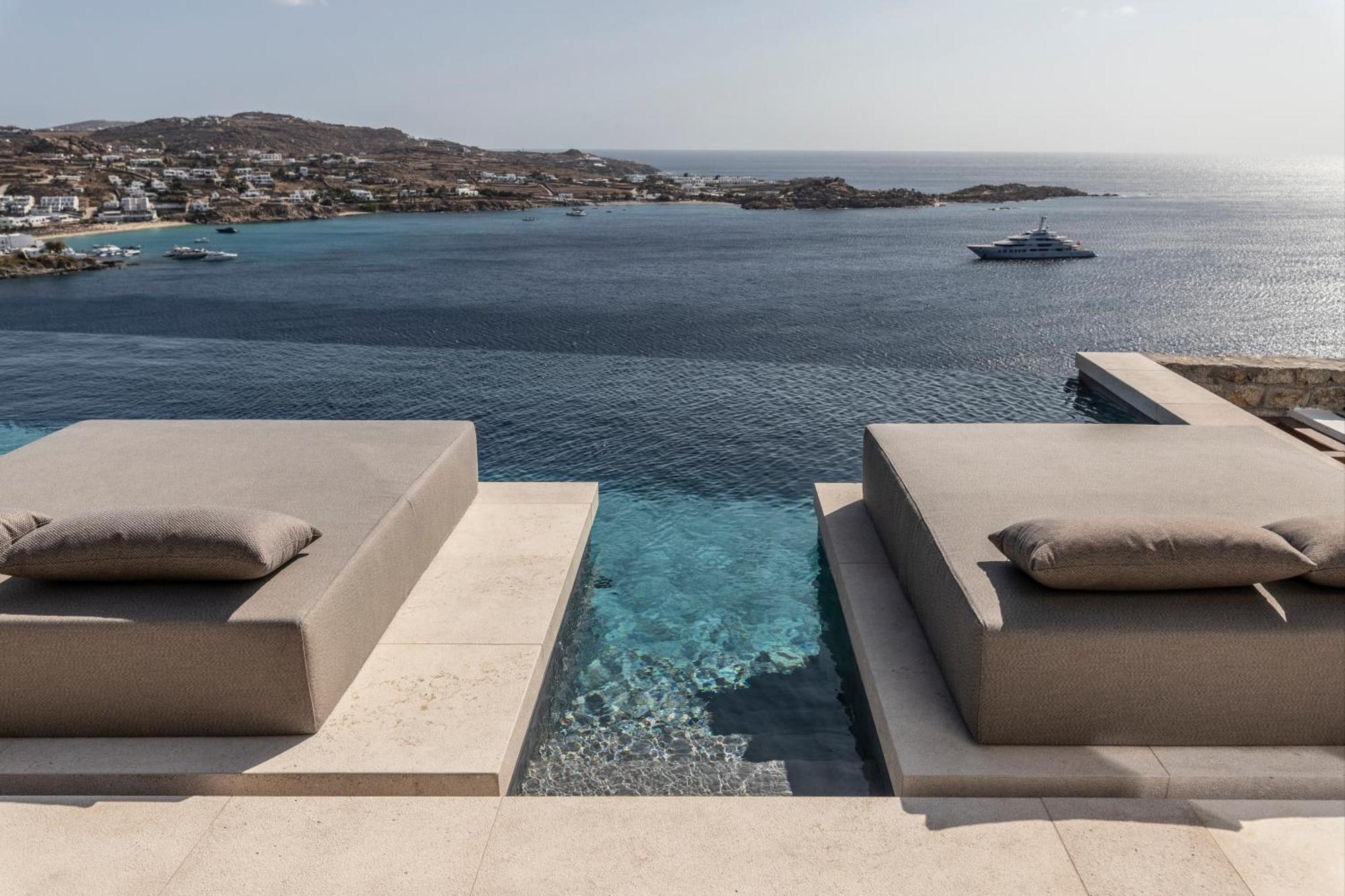 The Skyvilla Mykonos - A Landmark Property With Breathtaking Views Of The Psarou Bay Mykonos Town Dış mekan fotoğraf